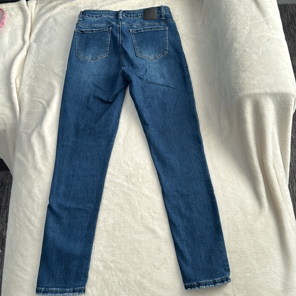 Abela Story & Co boutique custom skinny jean-dark wash-size 7- Great Condition - Picture 7 of 7